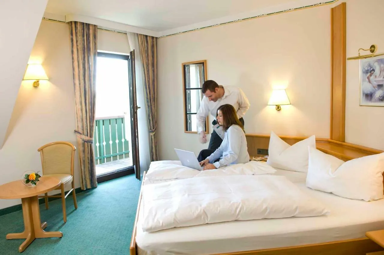 Inn Goldener Hirsch Hotel Burgthann